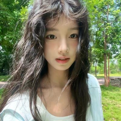 宝贝女孩海报